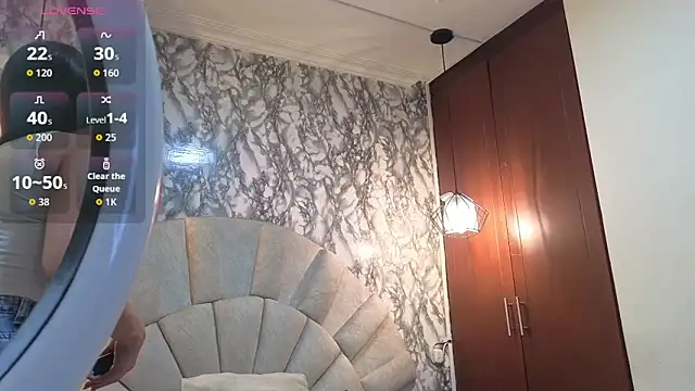 Snapshot of _emma_miller_ chatting on February 18, 2026, 10:44 am emma miller online show from February 18, 2026, 10:44 am