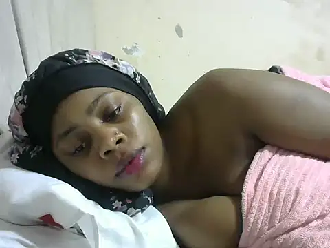 naughty miami online show from December 17, 2025, 7:19 pm