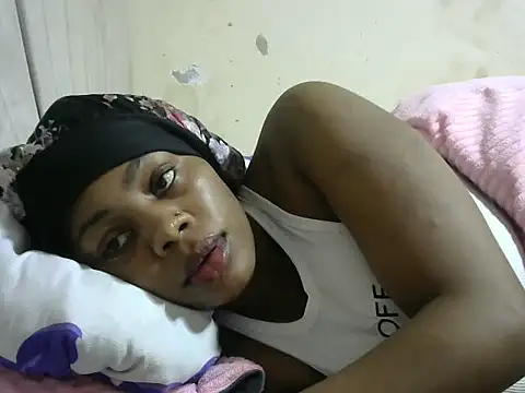 naughty miami online show from December 22, 2025, 6:35 am