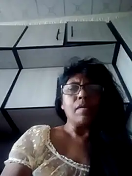 Snapshot of MsAttitude chatting on May 5, 2026, 8:28 am MsAttitude online show from May 5, 2026, 8:28 am