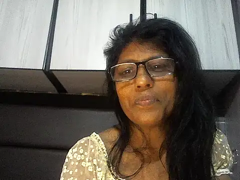 MsAttitude online show from September 9, 2025, 11:52 am