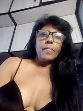 Snapshot of MsAttitude chatting on May 14, 2026, 7:16 am MsAttitude online show from May 14, 2026, 7:16 am