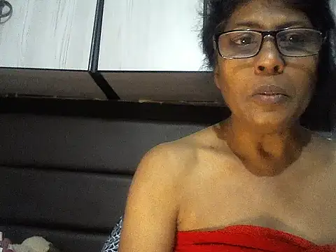 MsAttitude online show from September 18, 2025, 7:11 am