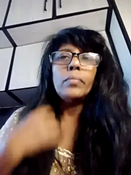 MsAttitude online show from July 7, 2026, 7:45 am