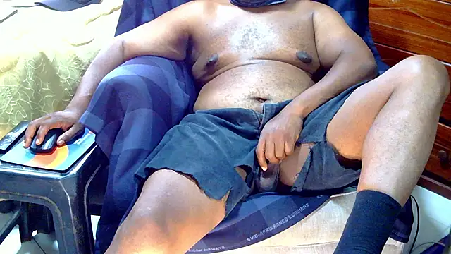 Snapshot of CharlesBlk79_ chatting on February 13, 2026, 1:22 pm CharlesBlk79 online show from February 13, 2026, 1:22 pm