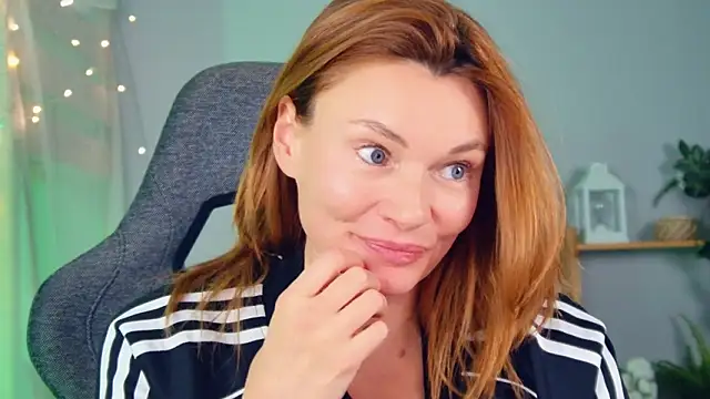 Snapshot of MistyBarnes chatting on February 23, 2026, 1:12 pm MistyBarnes online show from February 23, 2026, 1:12 pm