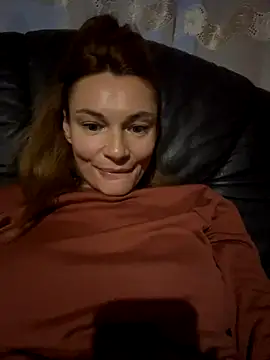 MistyBarnes online show from November 30, 2025, 1:01 pm