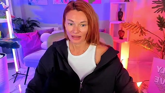 MistyBarnes online show from October 15, 2025, 2:58 pm