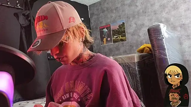 Snapshot of AcidMilo chatting on October 30, 2025, 5:54 pm AcidMilo online show from October 30, 2025, 5:54 pm