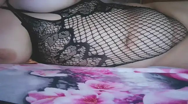 nicholle online show from February 13, 2025, 4:43 am