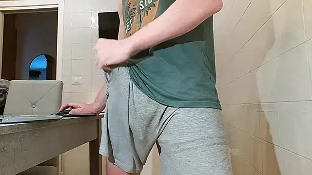 Snapshot of asa92921 chatting on January 11, 2025, 8:43 am asa92921 online show from January 11, 2025, 8:43 am