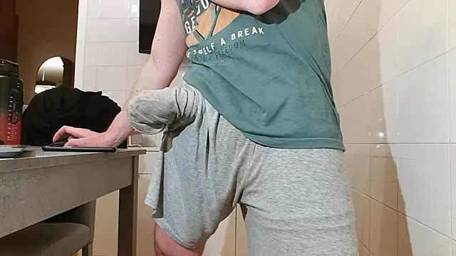 Snapshot of asa92921 chatting on January 3, 2025, 5:20 pm asa92921 online show from January 3, 2025, 5:20 pm