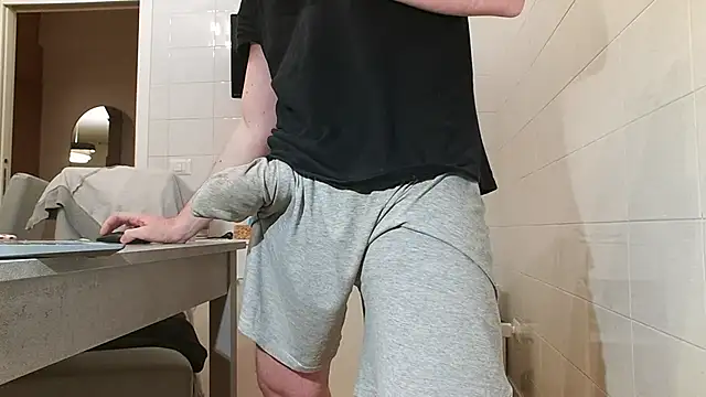 Snapshot of asa92921 chatting on February 24, 2025, 5:20 pm asa92921 online show from February 24, 2025, 5:20 pm