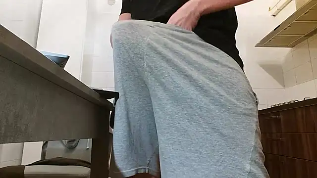 Snapshot of asa92921 chatting on December 4, 2025, 7:46 pm asa92921 online show from December 4, 2025, 7:46 pm