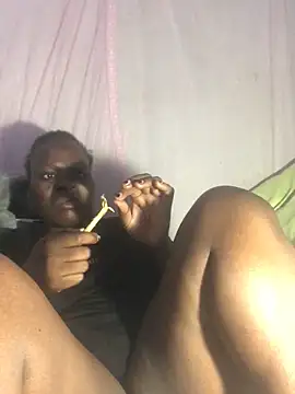 sweett shaley online show from December 14, 2025, 12:06 am