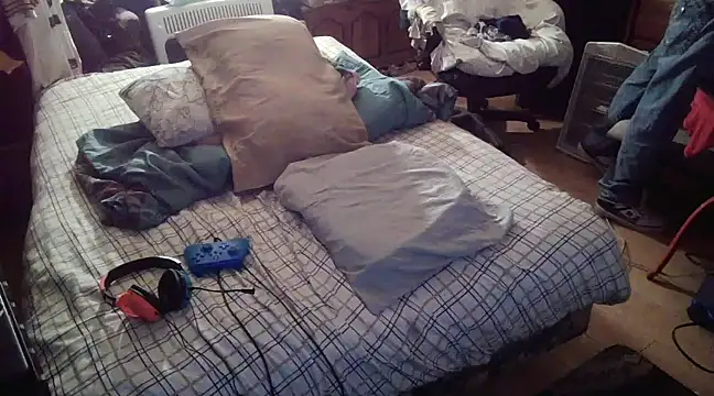 xxxTony999 online show from March 4, 2025, 7:54 pm