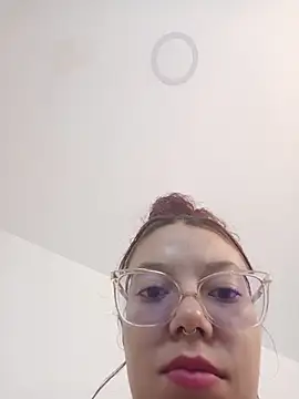 Snapshot of sophieandmarkls chatting on January 18, 2026, 11:24 am sophieandmarkls online show from January 18, 2026, 11:24 am