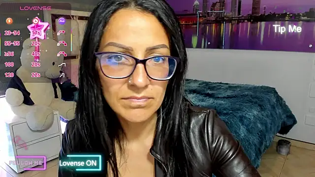 alma blue online show from February 14, 2026, 11:49 pm