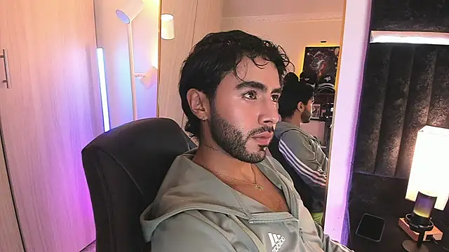 ItsMeEros online show from May 25, 2026, 10:52 pm