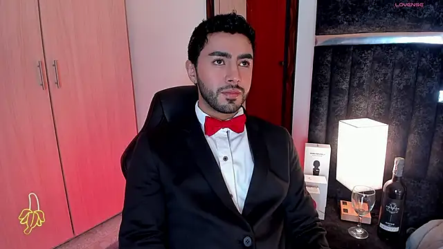 Snapshot of ItsMeEros chatting on February 14, 2025, 10:04 pm ItsMeEros online show from February 14, 2025, 10:04 pm