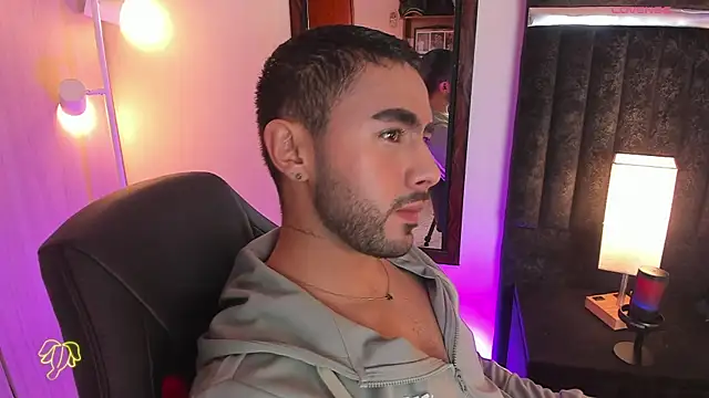 Snapshot of ItsMeEros chatting on November 22, 2025, 10:52 pm ItsMeEros online show from November 22, 2025, 10:52 pm