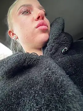 pinkstar  online show from March 2, 2026, 6:14 am