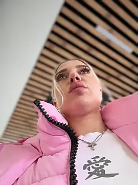 pinkstar  online show from March 29, 2026, 7:43 am