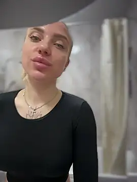 pinkstar  online show from February 1, 2026, 5:38 am