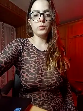Snapshot of dolcehelena993 chatting on February 21, 2025, 1:11 pm dolcehelena993 online show from February 21, 2025, 1:11 pm