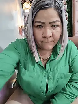 Dalessa Bigtits online show from June 4, 2026, 9:30 pm