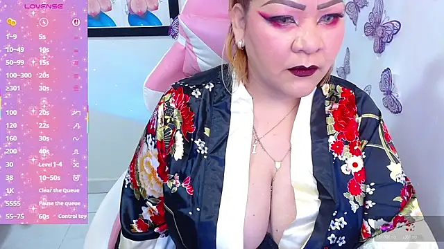 Dalessa Bigtits online show from November 13, 2025, 10:24 pm