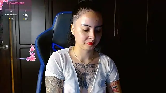 Snapshot of jaydensalvatore_ chatting on November 3, 2025, 10:02 pm jaydensalvatore online show from November 3, 2025, 10:02 pm