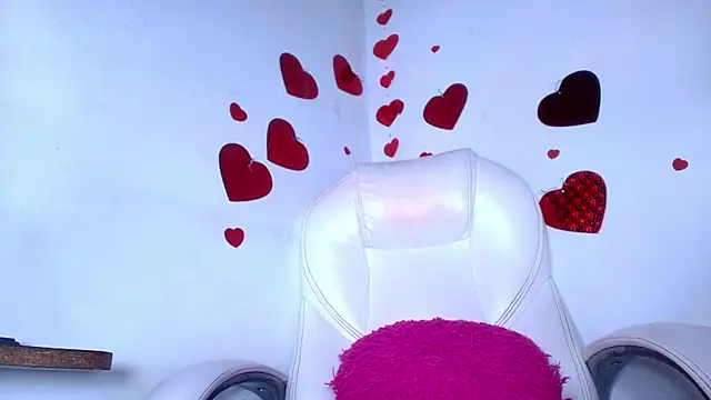 Snapshot of naomi_kyse chatting on February 20, 2025, 6:17 am naomi kyse online show from February 20, 2025, 6:17 am