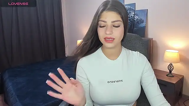 MaryMayson online show from March 9, 2025, 2:21 pm