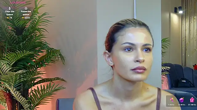 Snapshot of Avril_Cyrus chatting on October 21, 2025, 6:57 am Avril Cyrus online show from October 21, 2025, 6:57 am