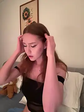 Snapshot of Meow_Sophie chatting on October 3, 2025, 3:24 pm Meow Sophie online show from October 3, 2025, 3:24 pm
