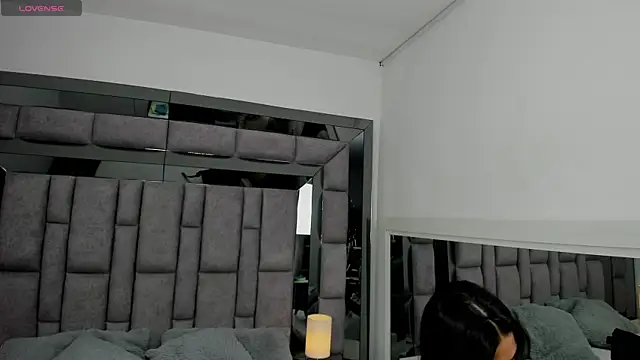 Snapshot of EMMAHILL1 chatting on February 24, 2026, 11:11 am EMMAHILL1 online show from February 24, 2026, 11:11 am