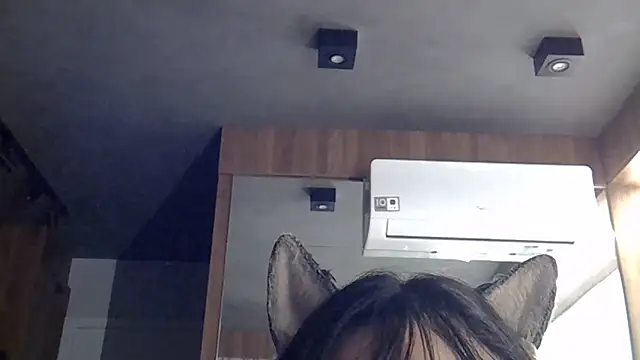 Skinny-Kitten online show from February 8, 2026, 9:29 am