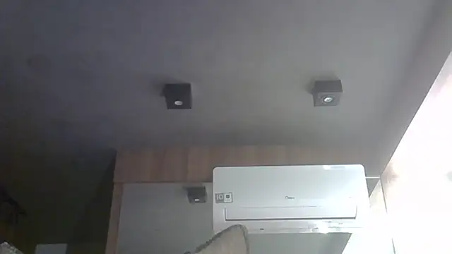 Snapshot of Skinny-Kitten chatting on December 21, 2025, 12:07 pm Skinny-Kitten online show from December 21, 2025, 12:07 pm