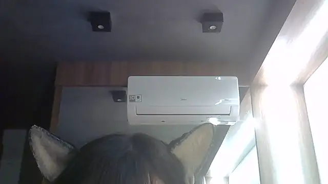 Skinny-Kitten online show from June 15, 2026, 8:41 pm