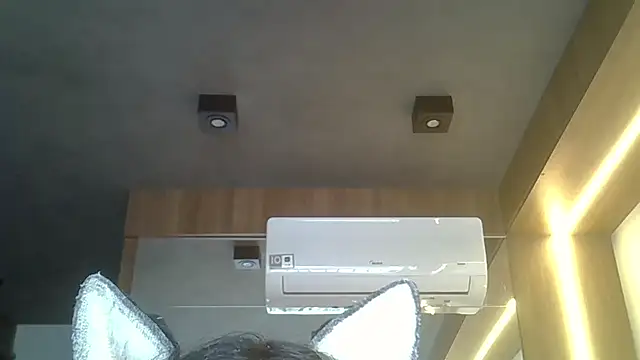 Snapshot of Skinny-Kitten chatting on October 13, 2025, 4:52 pm Skinny-Kitten online show from October 13, 2025, 4:52 pm