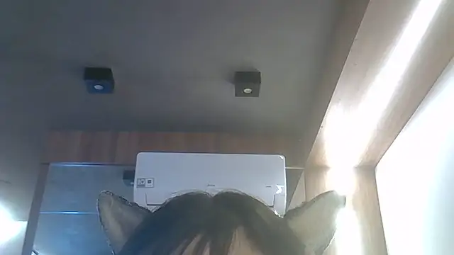 Skinny-Kitten online show from June 19, 2026, 12:22 pm