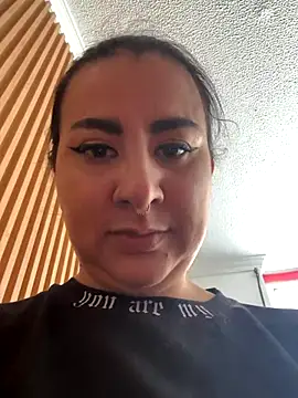 Snapshot of Abril_Luv chatting on January 7, 2026, 2:00 pm Abril Luv online show from January 7, 2026, 2:00 pm