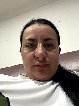 Snapshot of Abril_Luv chatting on January 10, 2026, 1:34 am Abril Luv online show from January 10, 2026, 1:34 am