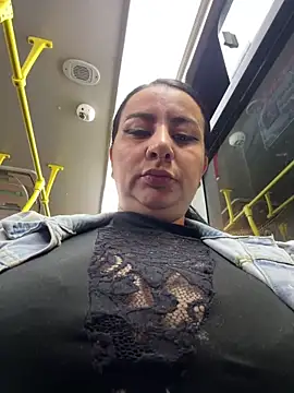 Snapshot of Abril_Luv chatting on November 22, 2025, 12:21 am Abril Luv online show from November 22, 2025, 12:21 am