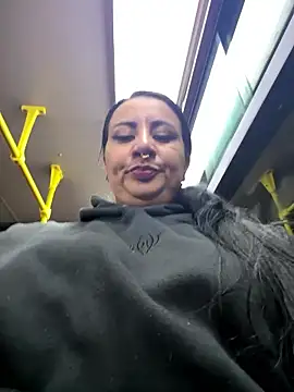 Snapshot of Abril_Luv chatting on January 9, 2026, 12:39 am Abril Luv online show from January 9, 2026, 12:39 am