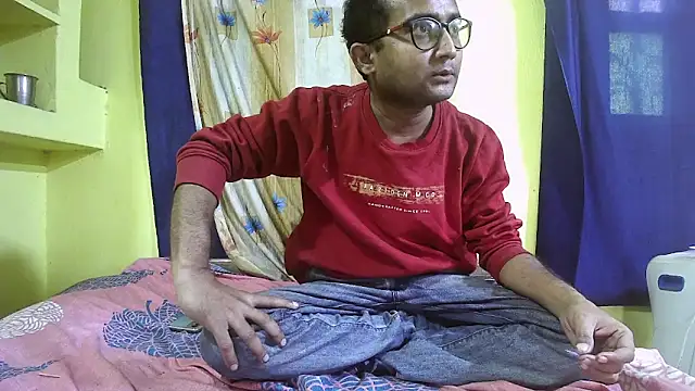 Snapshot of Cute_boy2000 chatting on January 16, 2025, 5:00 am Cute boy2000 online show from January 16, 2025, 5:00 am