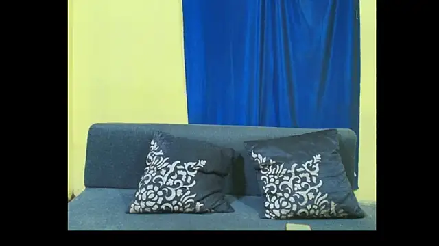 Cute boy2000 online show from November 25, 2025, 12:33 am