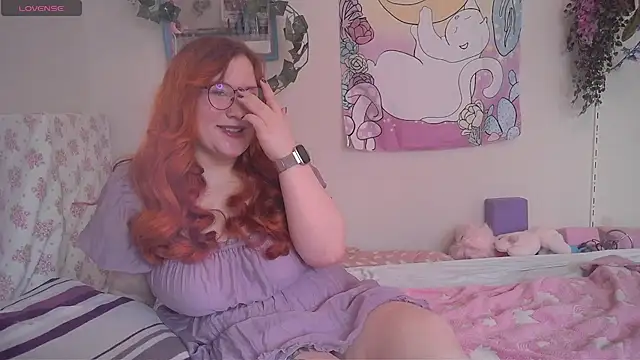 FluffyRainbowKity online show from December 19, 2025, 11:12 am