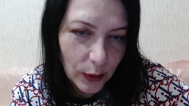 Snapshot of Mirabelle_Sweet chatting on November 16, 2025, 10:57 pm Mirabelle Sweet online show from November 16, 2025, 10:57 pm